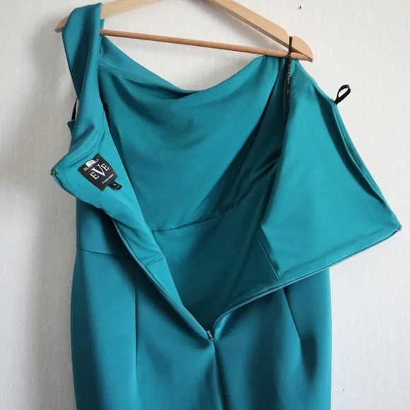 slim fit dress slacks Adashi Gown  Elilhaam
